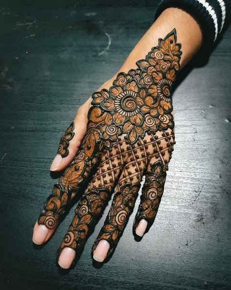 Mehendi Artists